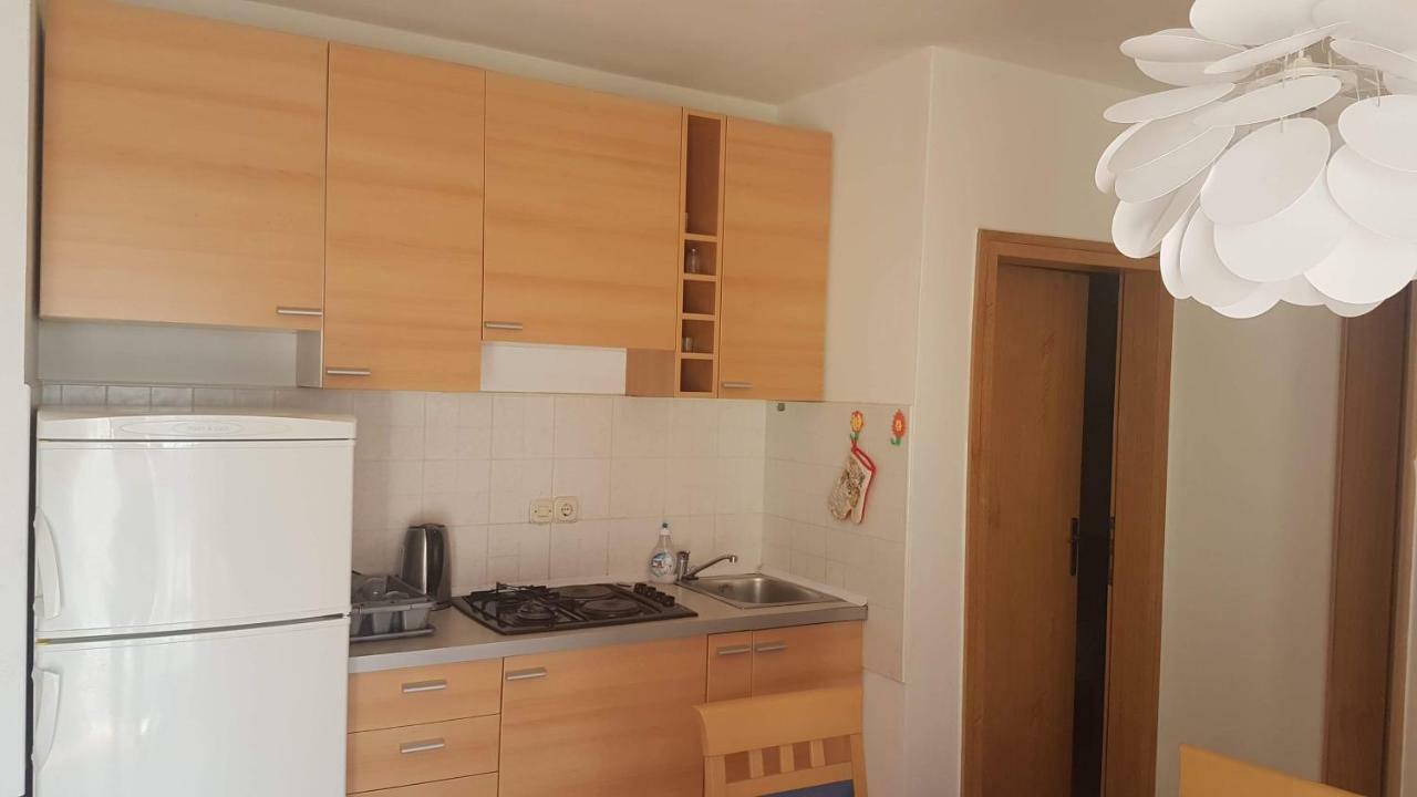 Apartment Zeljka Nerezine Exterior photo